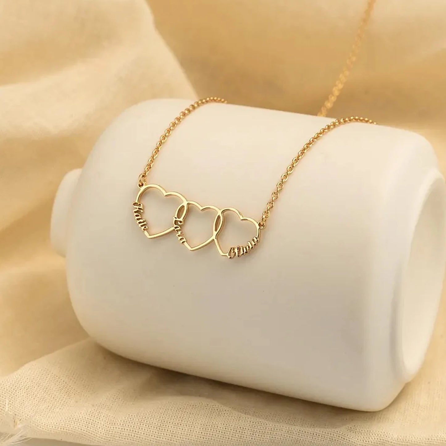 Pretiosa - Collier avec prénoms et cœurs personnalisé