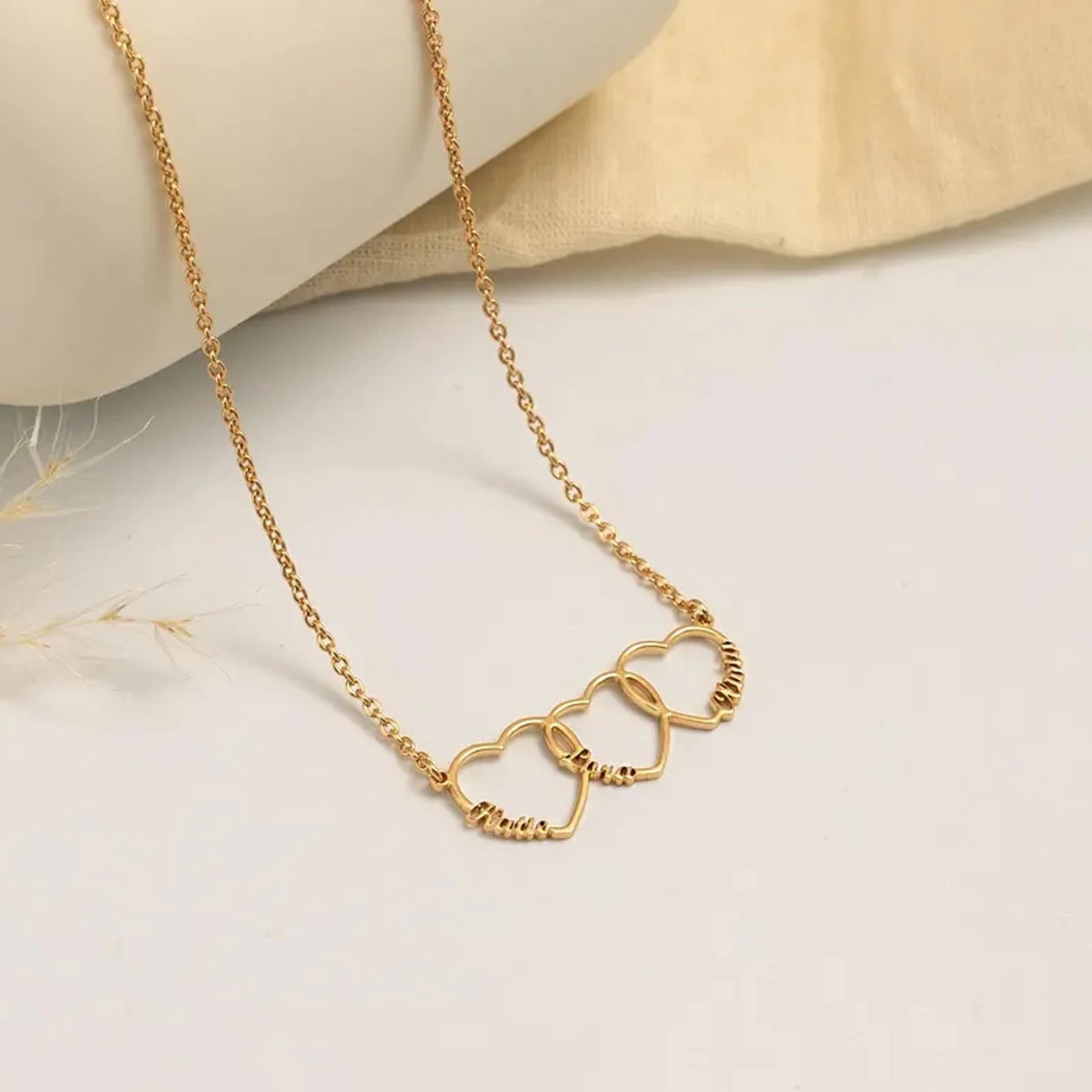 Pretiosa - Collier avec prénoms et cœurs personnalisé